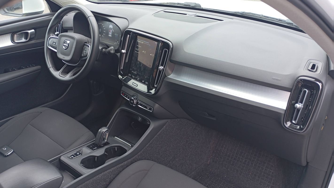 Volvo XC40 - Photo 10
