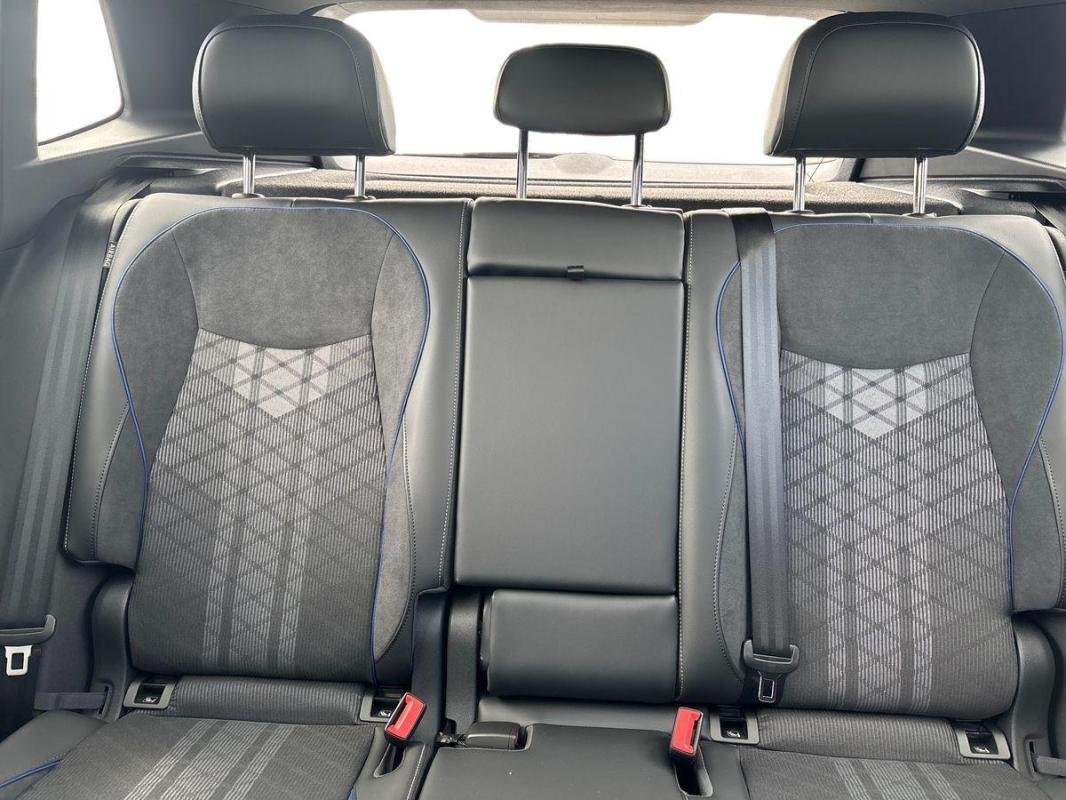 Volkswagen Tiguan - Photo 22