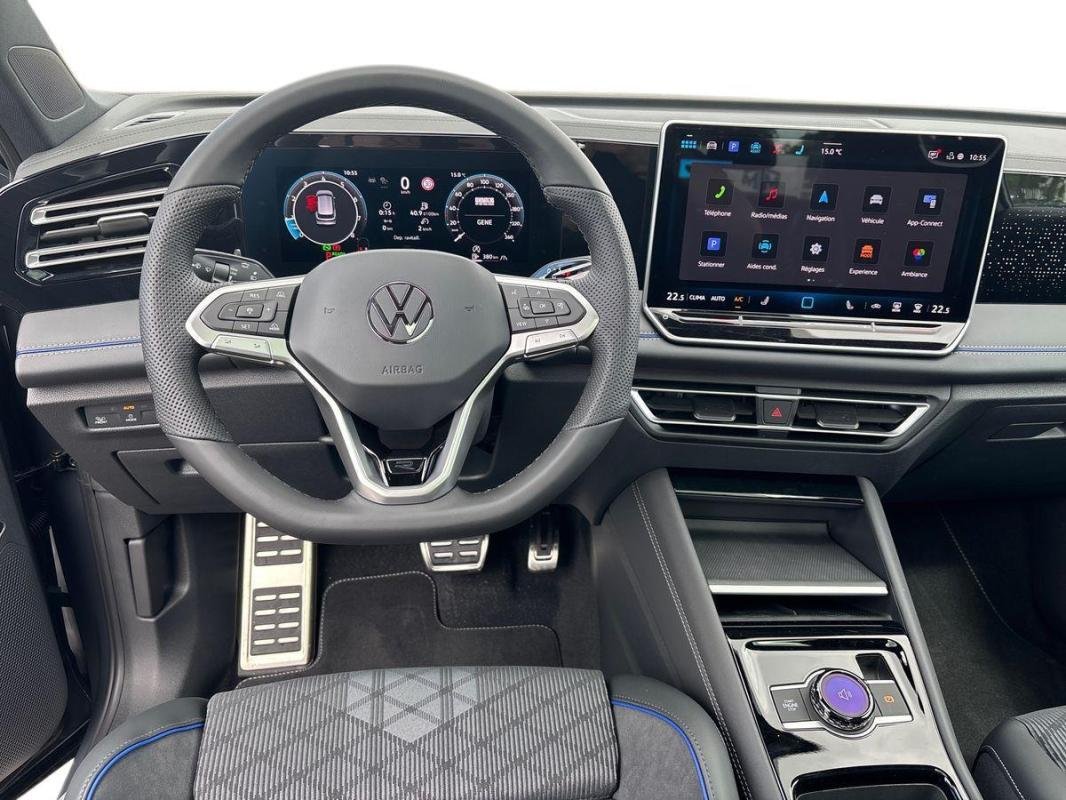 Volkswagen Tiguan - Photo 24