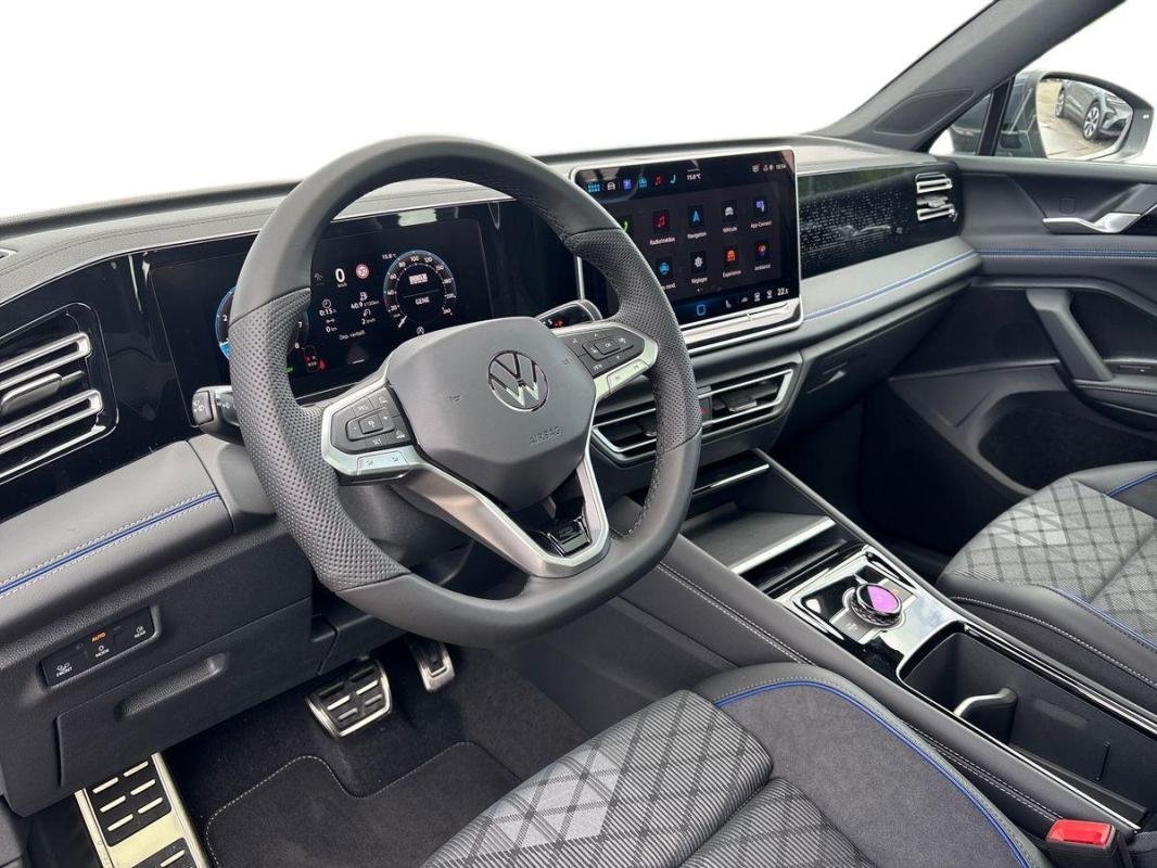 Volkswagen Tiguan - Photo 9