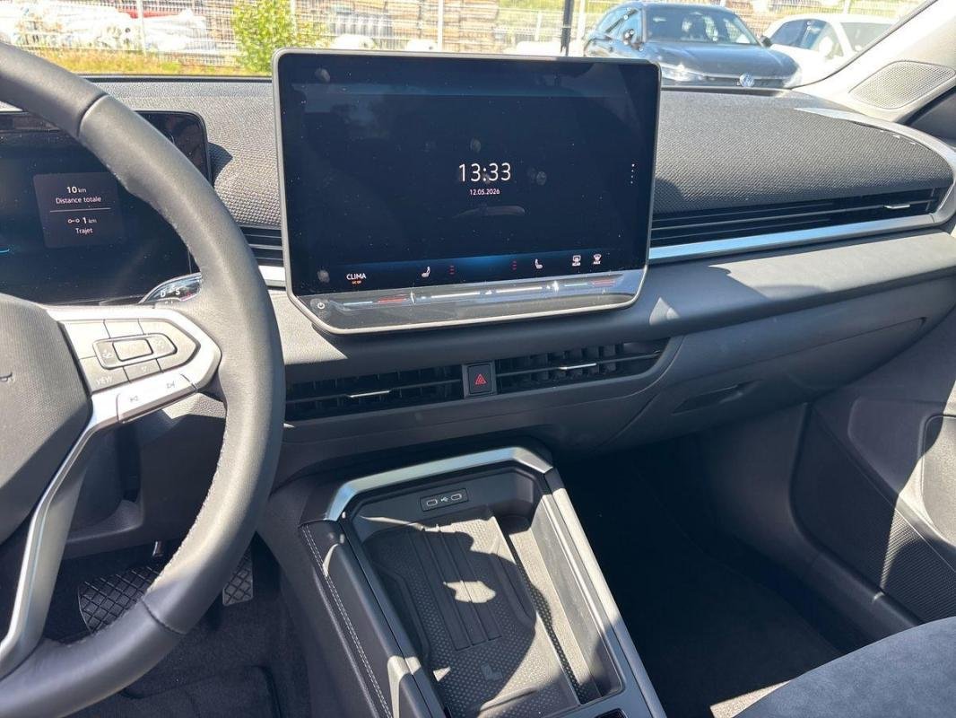 Volkswagen T-Roc - Photo 10