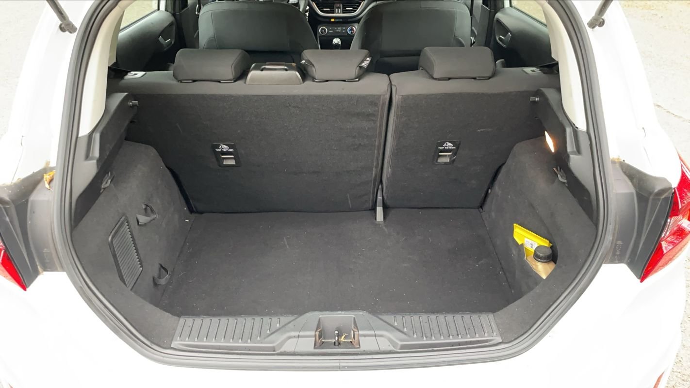 Ford Fiesta - Photo 14