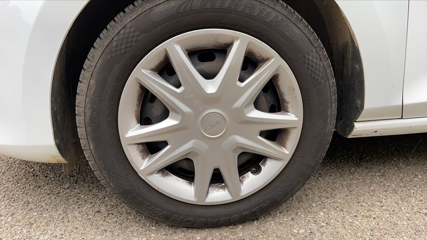 Ford Fiesta - Photo 18