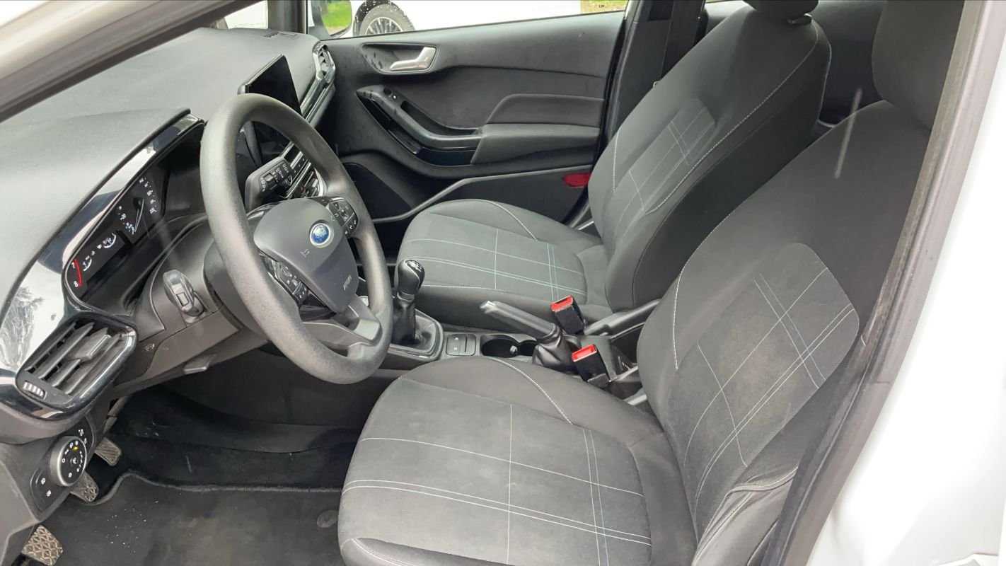 Ford Fiesta - Photo 25