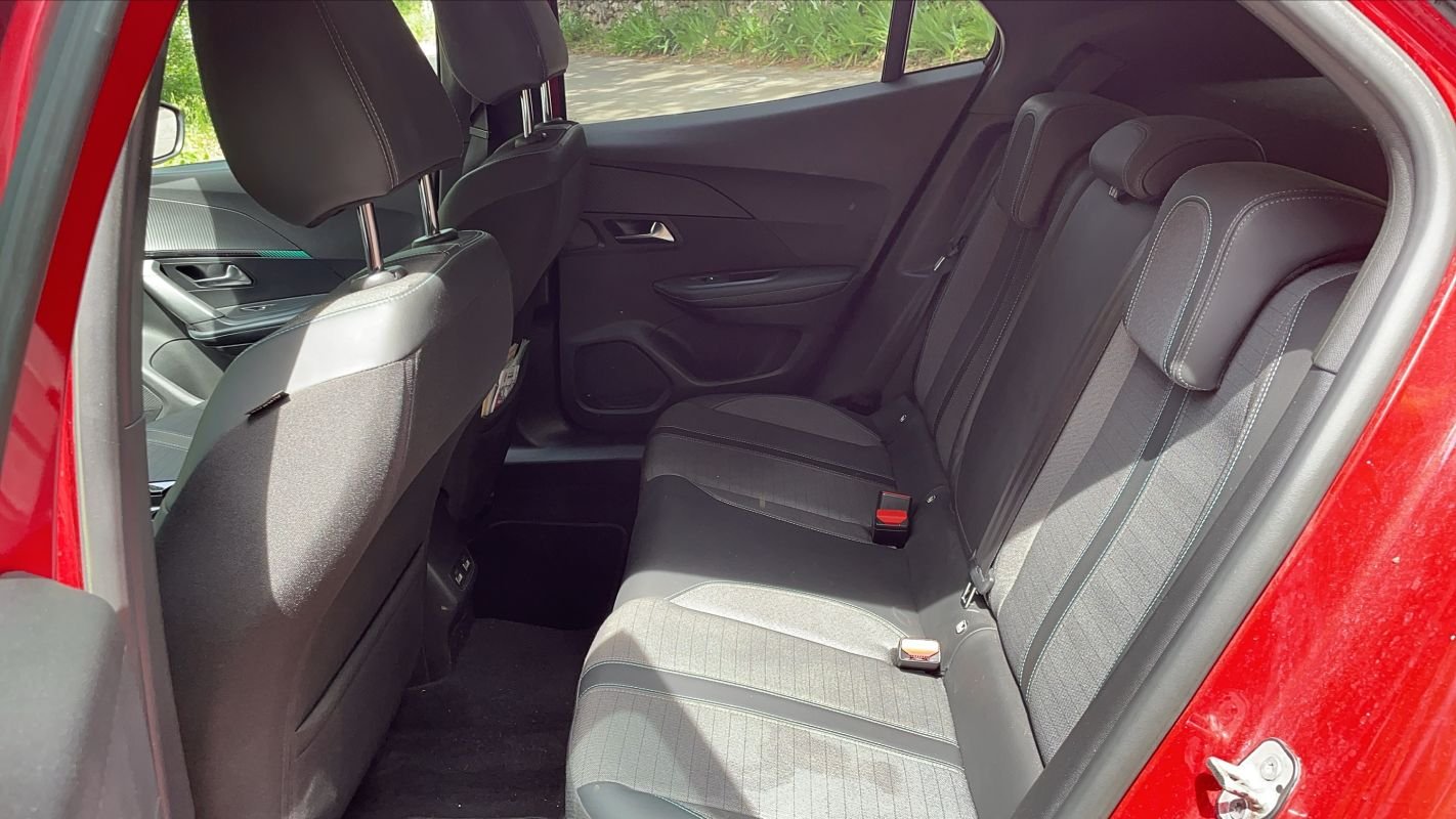 Peugeot 2008 - Photo 9