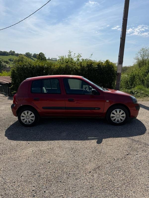 Renault Clio - Photo 2