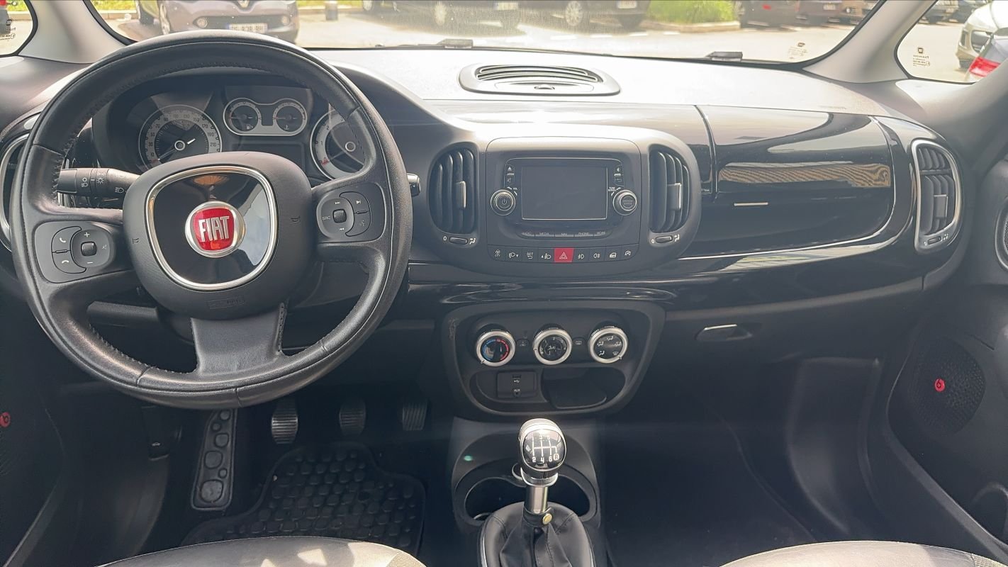 Fiat 500L - Photo 11