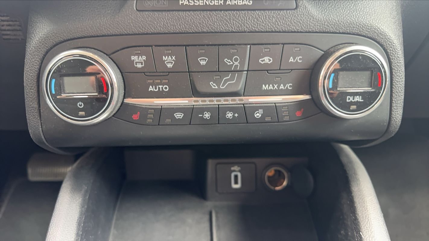 Ford Focus - Photo 13