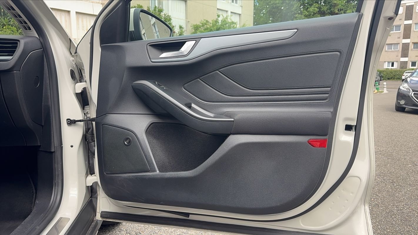 Ford Focus - Photo 22