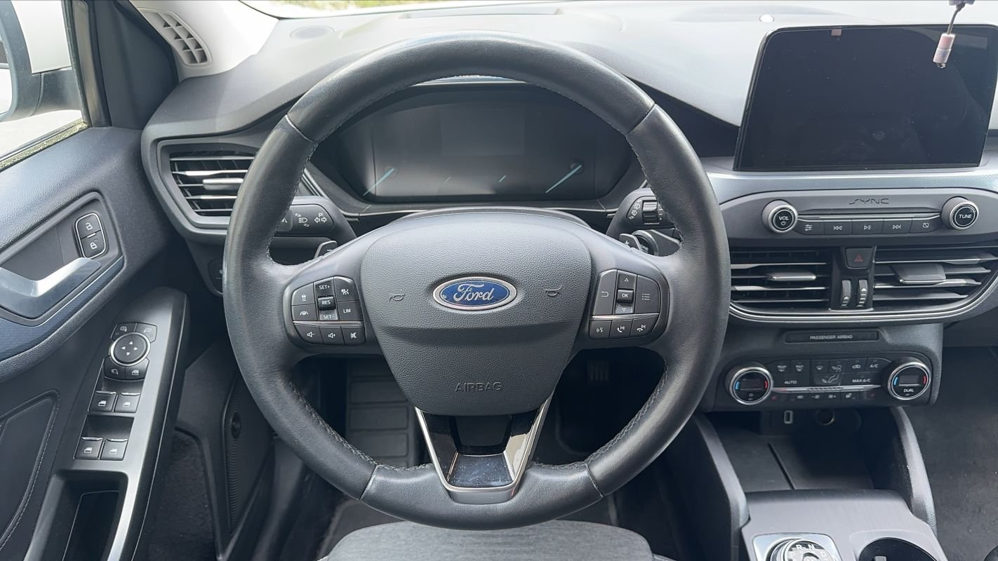 Ford Focus - Photo 23