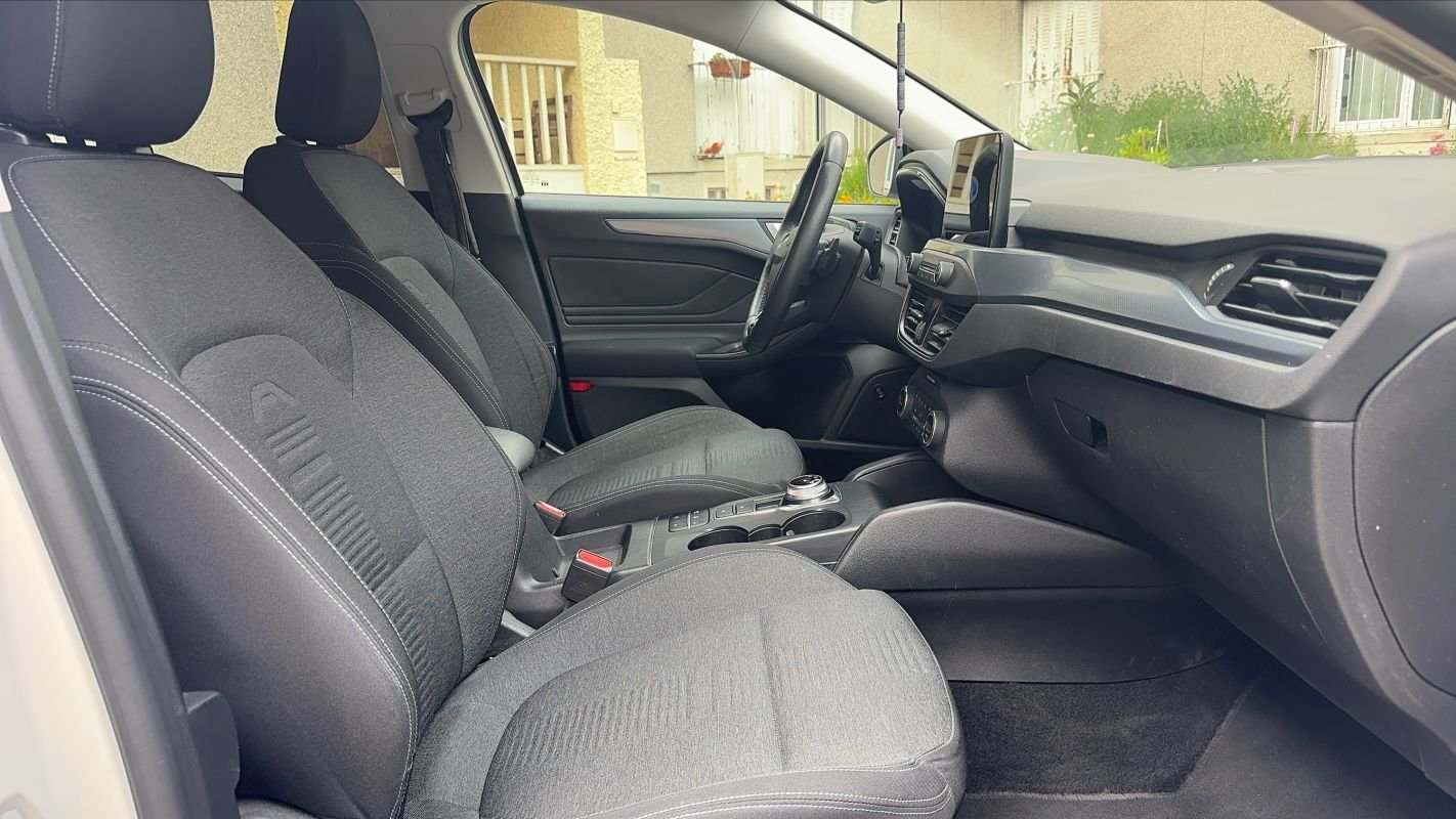 Ford Focus - Photo 25