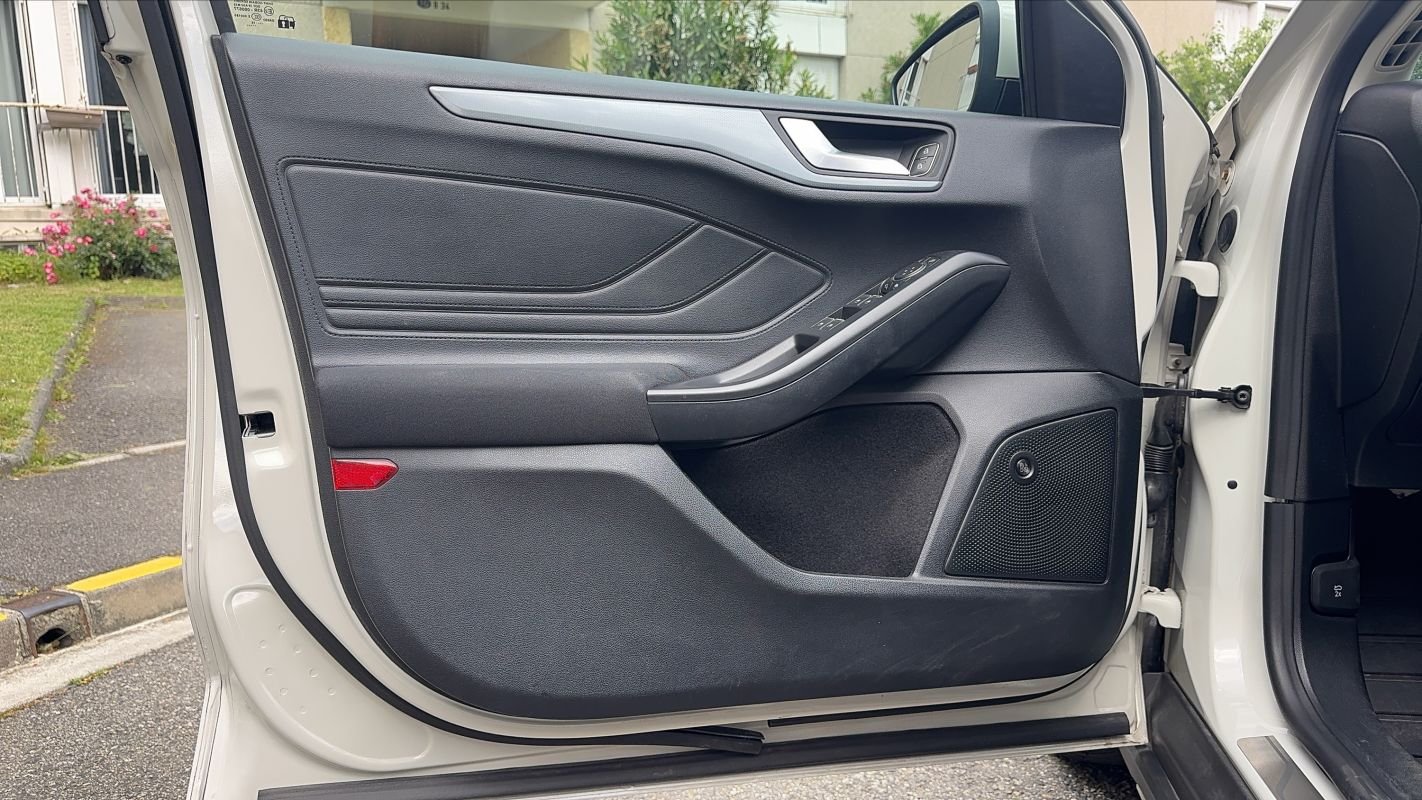 Ford Focus - Photo 7