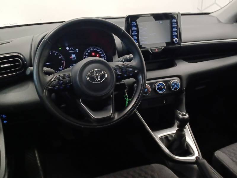 Toyota Yaris - Photo 11