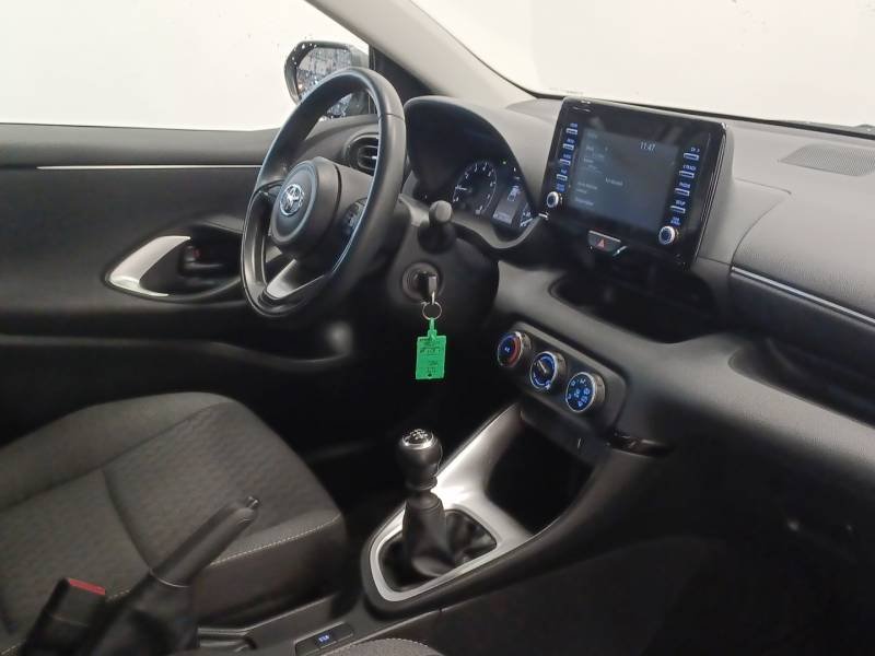 Toyota Yaris - Photo 12