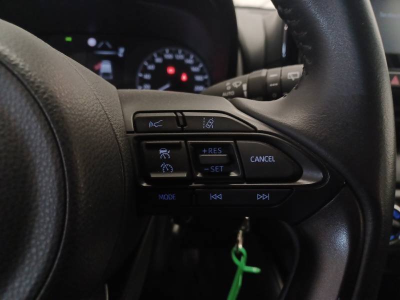 Toyota Yaris - Photo 17