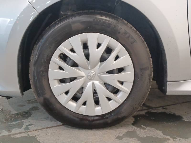 Toyota Yaris - Photo 9