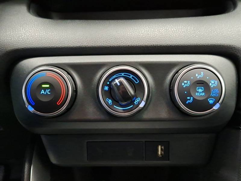 Toyota Yaris - Photo 25