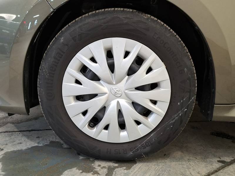 Toyota Yaris - Photo 9