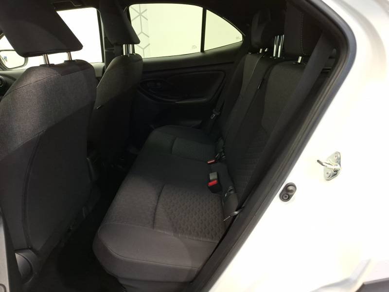 Toyota Yaris - Photo 13