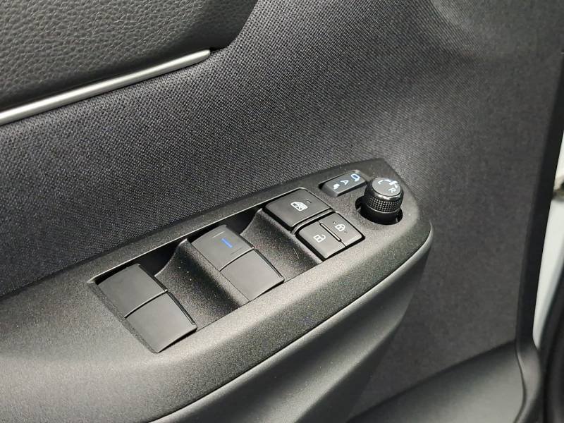 Toyota Yaris - Photo 15