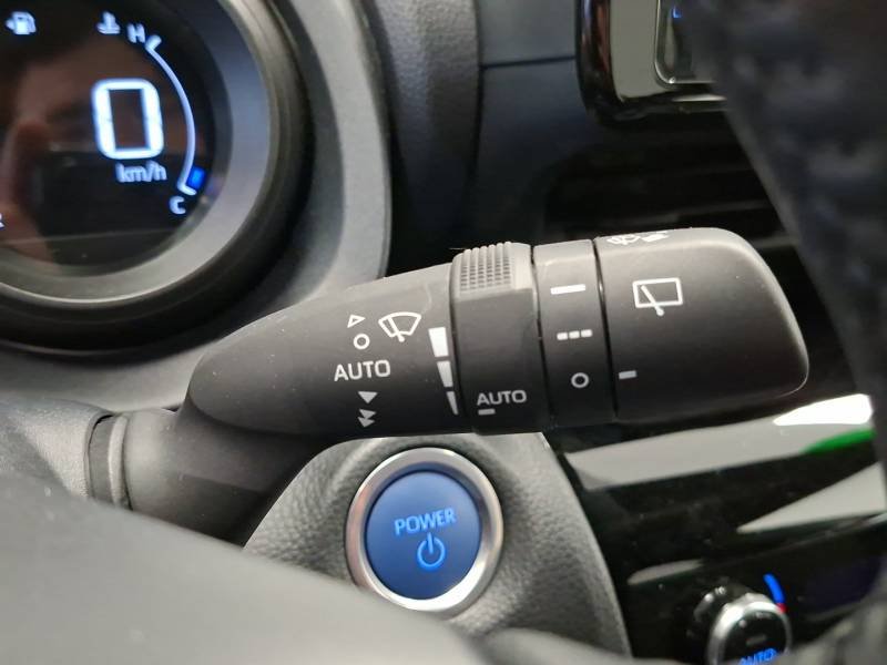 Toyota Yaris - Photo 21