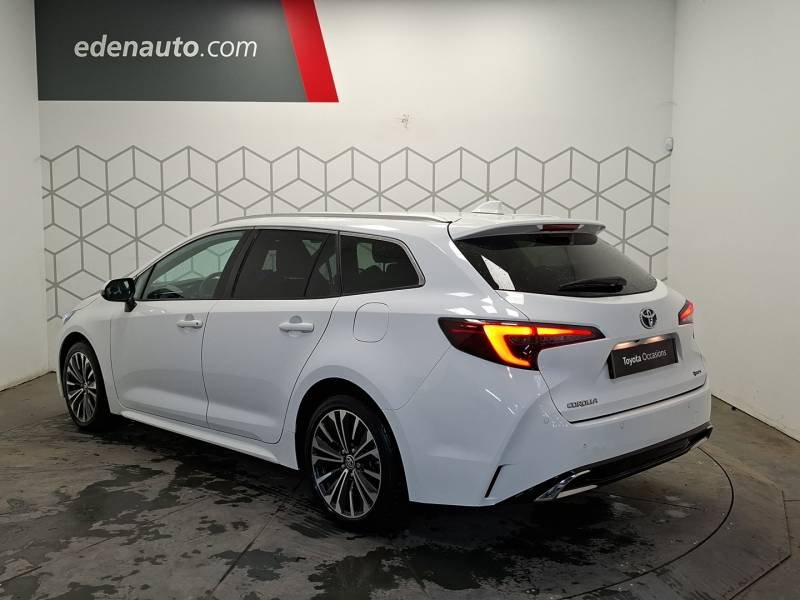 Toyota Corolla - Photo 3