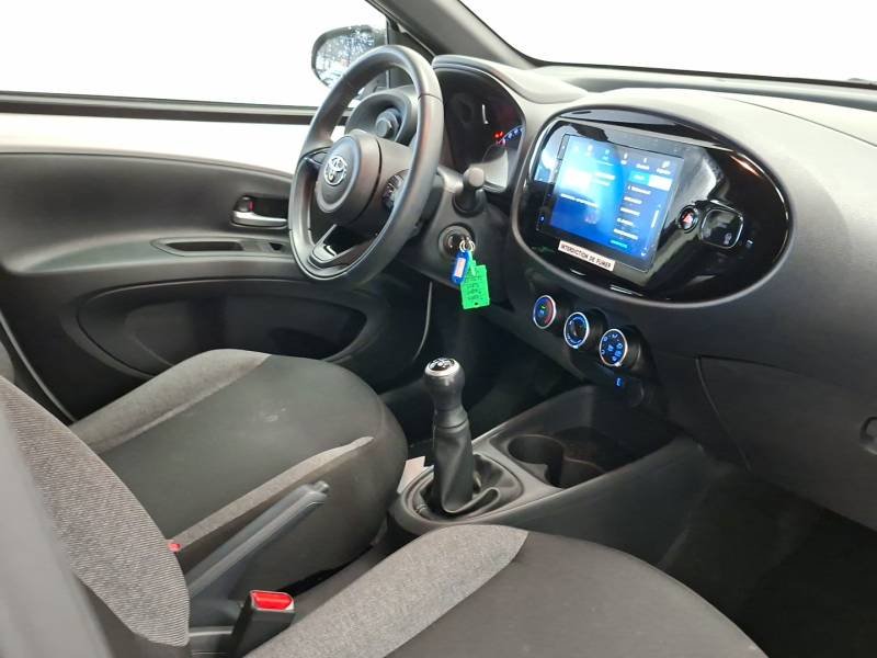 Toyota aygo x - Photo 12