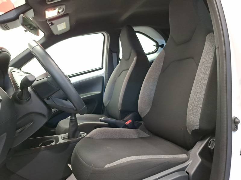 Toyota aygo x - Photo 15
