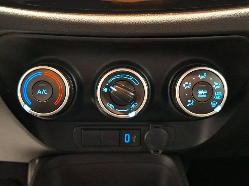 Toyota aygo x - Photo 22