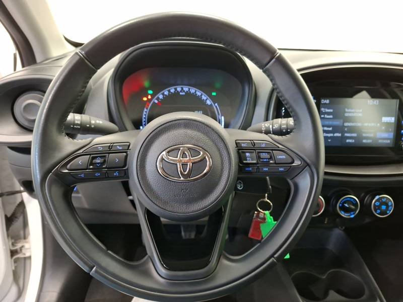 Toyota aygo x - Photo 15