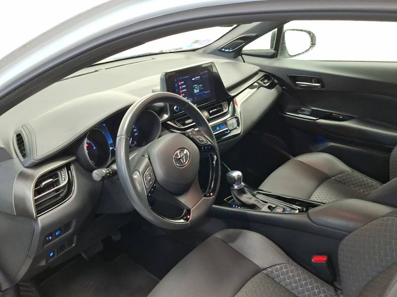 Toyota C-HR - Photo 10