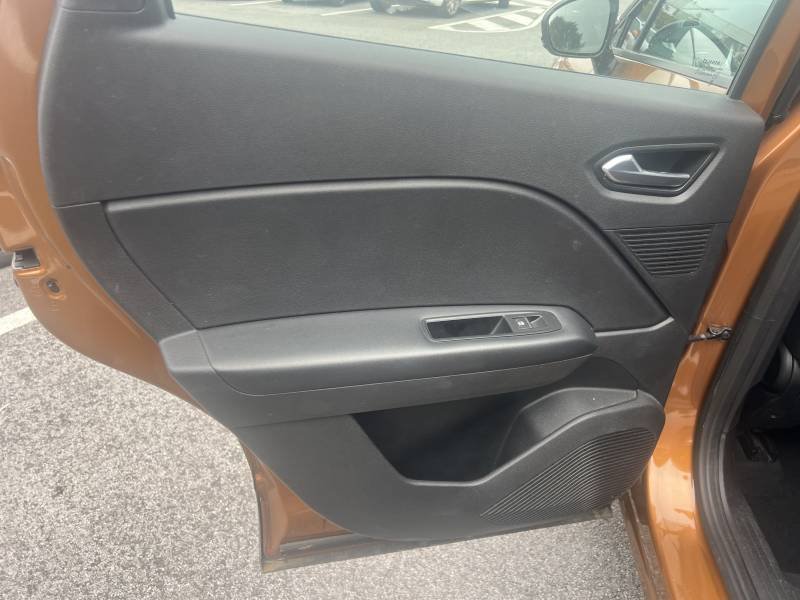 Renault Captur - Photo 23