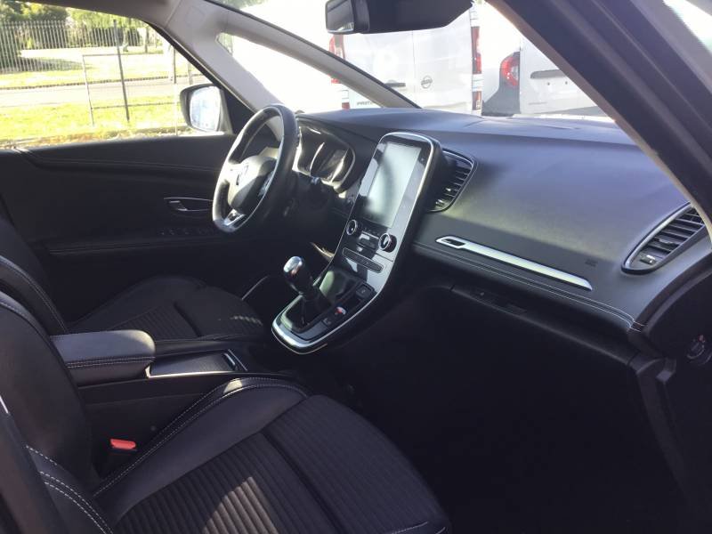 Renault Scénic - Photo 16