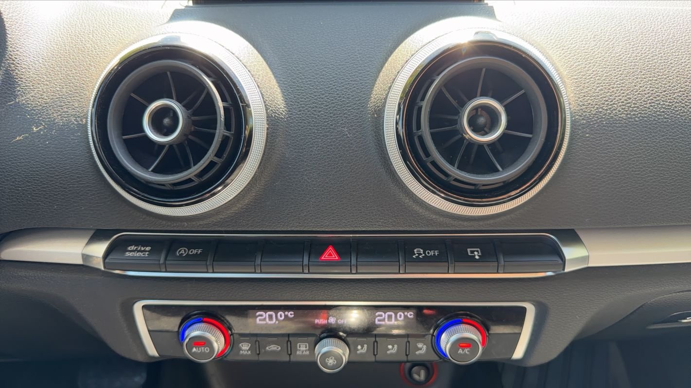 Audi A3 Cabriolet - Photo 13