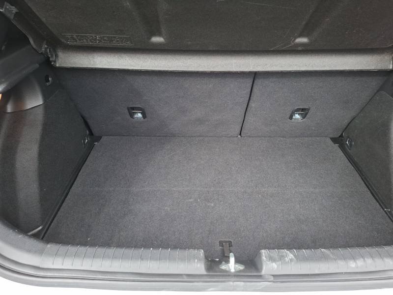 Hyundai i20 - Photo 17