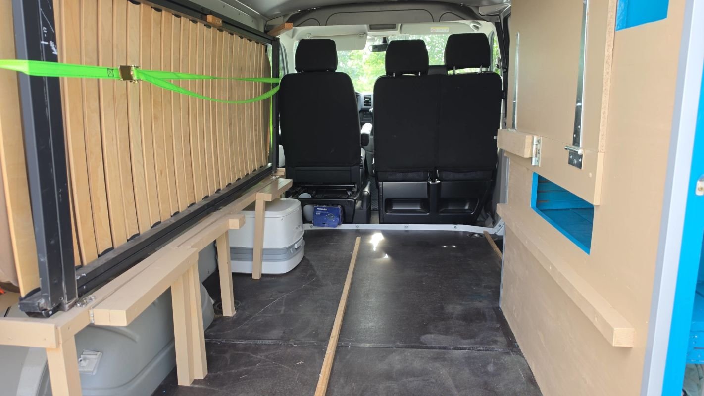 Volkswagen Transporter - Photo 14
