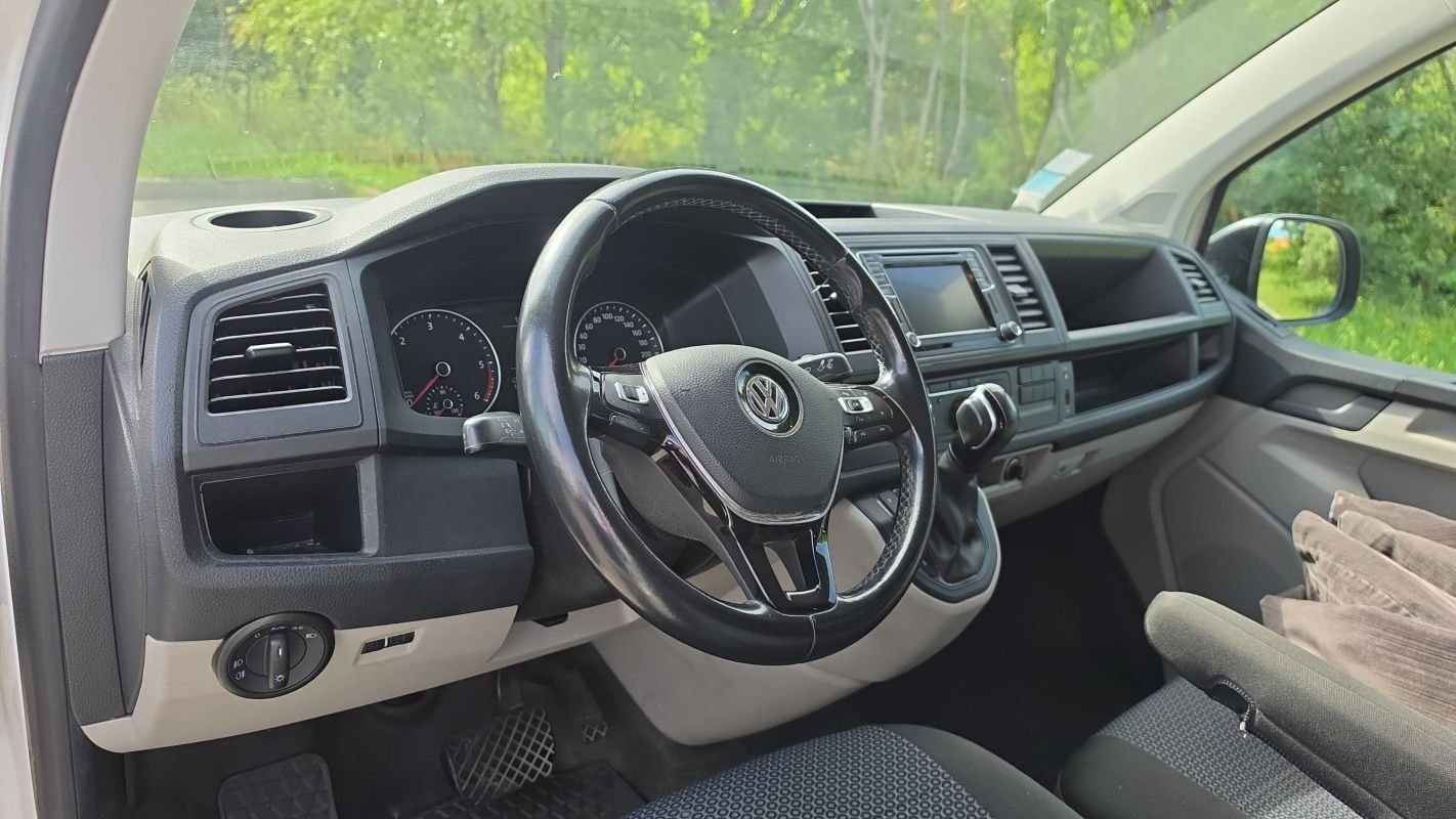 Volkswagen Transporter - Photo 8