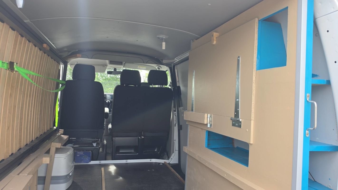 Volkswagen Transporter - Photo 9