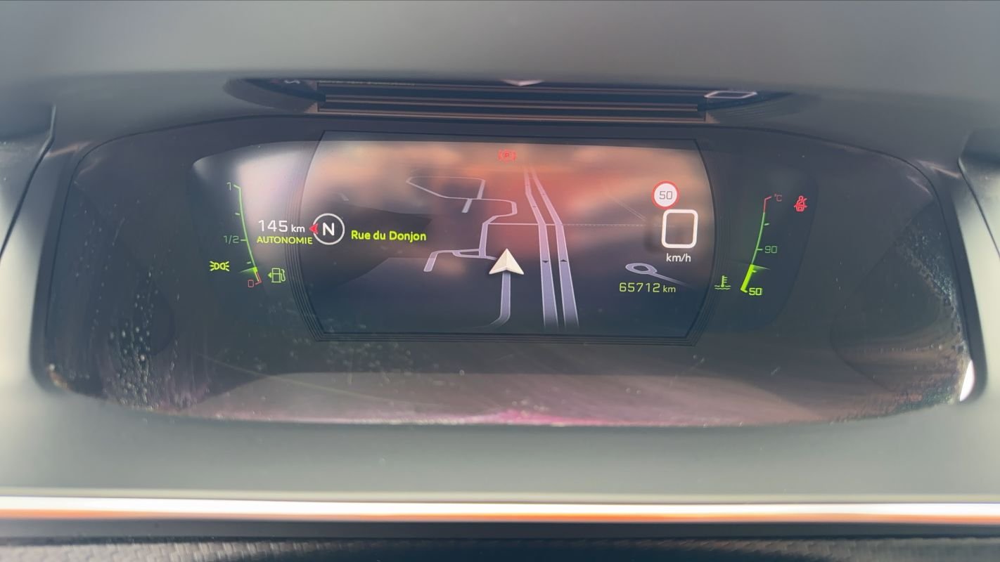 Peugeot 208 - Photo 12