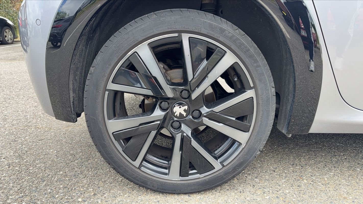 Peugeot 208 - Photo 16