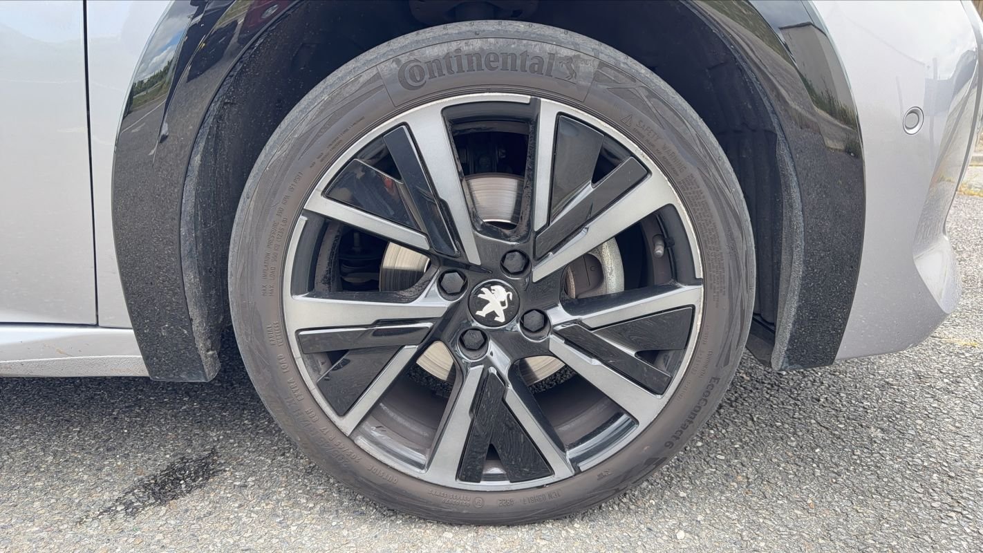 Peugeot 208 - Photo 17
