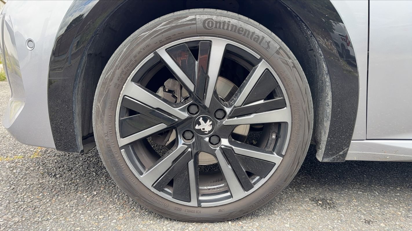 Peugeot 208 - Photo 18
