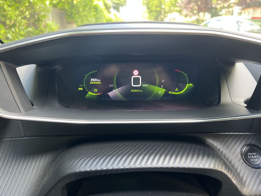 Peugeot 208 - Photo 24