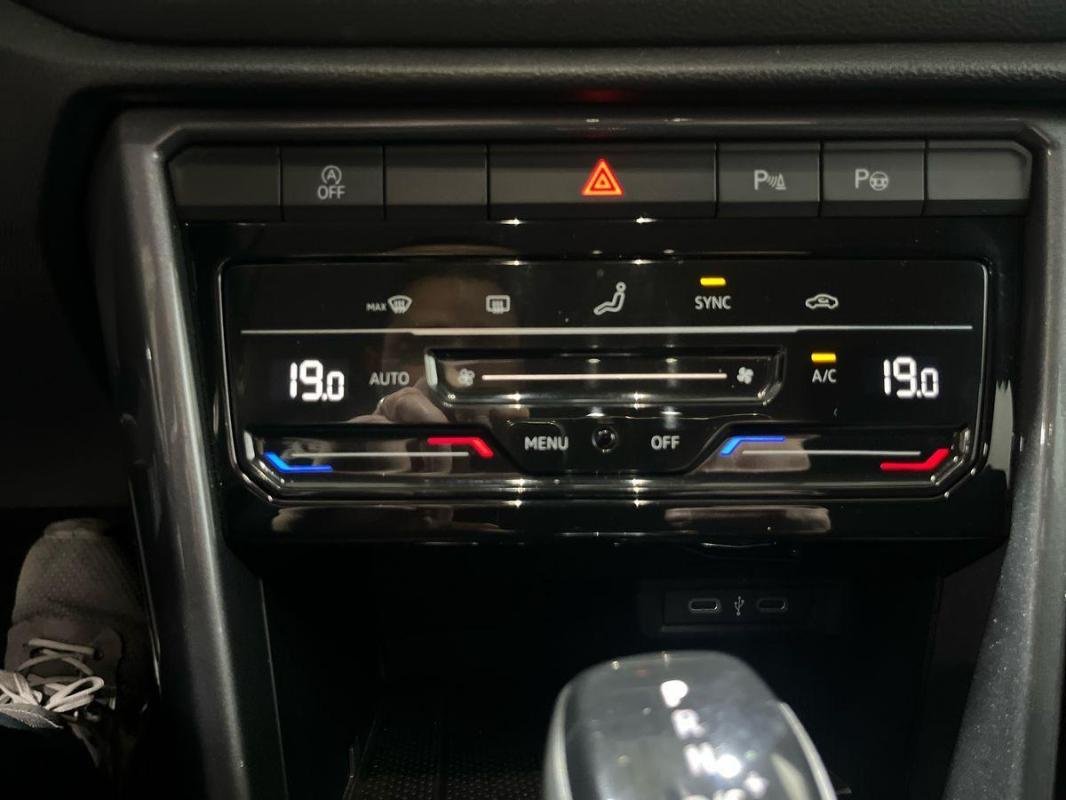 Volkswagen T-Roc - Photo 19