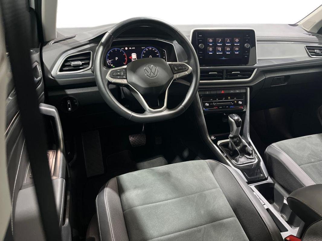 Volkswagen T-Roc - Photo 24