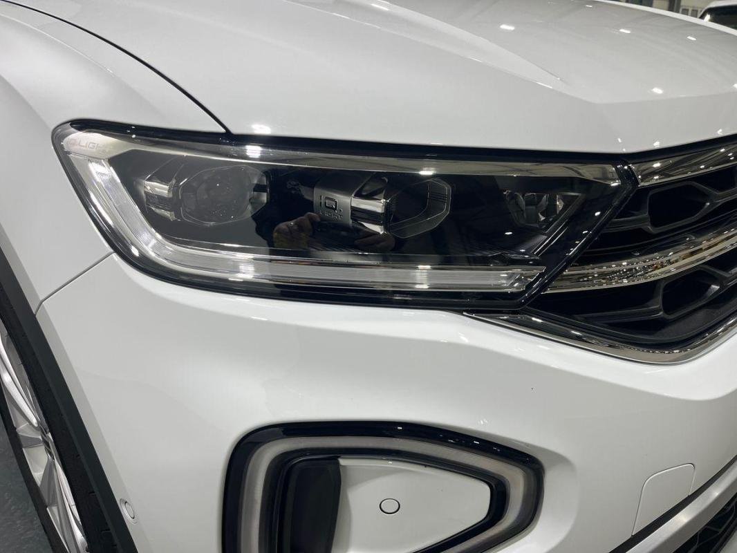 Volkswagen T-Roc - Photo 25