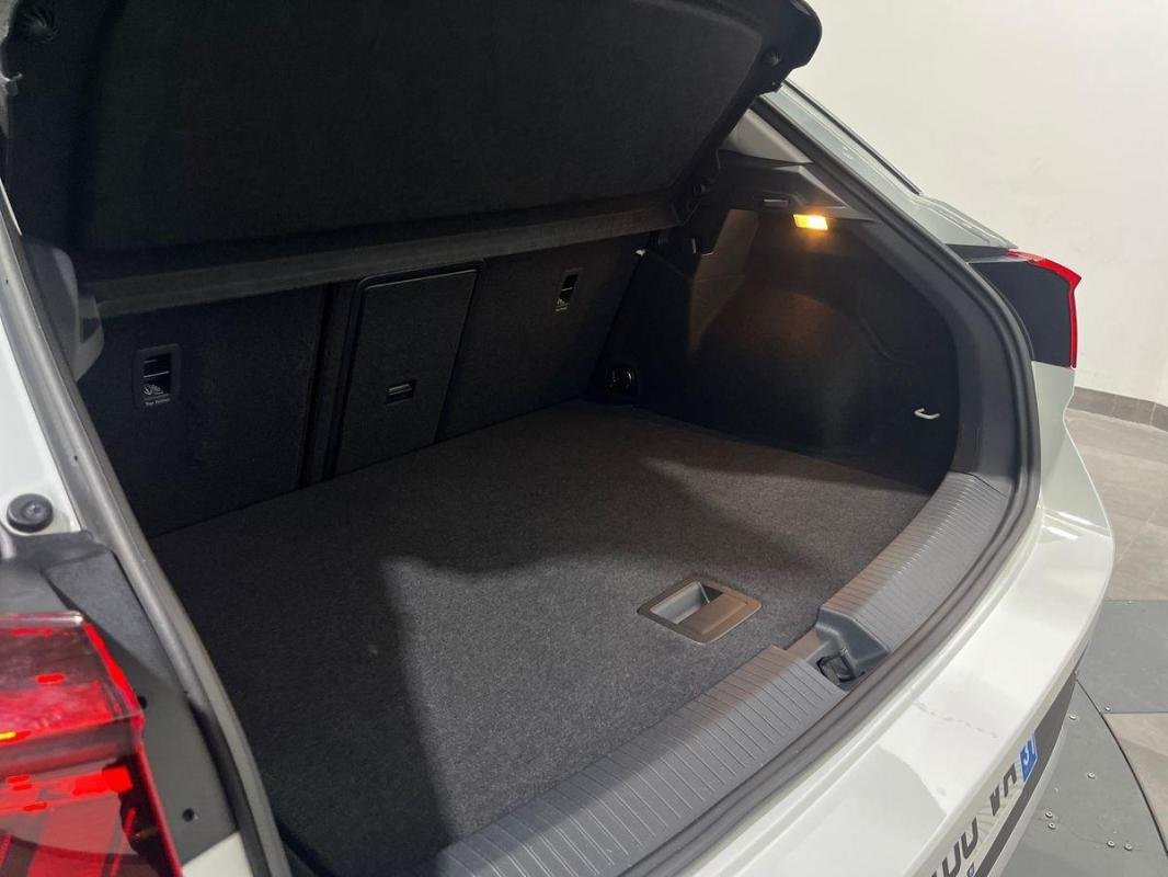 Volkswagen T-Roc - Photo 32