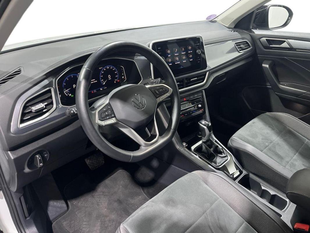 Volkswagen T-Roc - Photo 9
