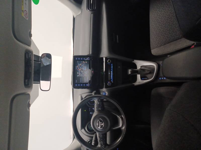 Toyota Yaris - Photo 11