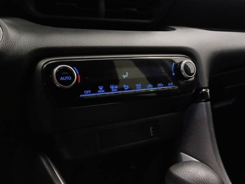 Toyota Yaris - Photo 25